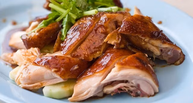 Luộc gà kiểu này thịt vừa mềm vừa thơm ngon khó cưỡng