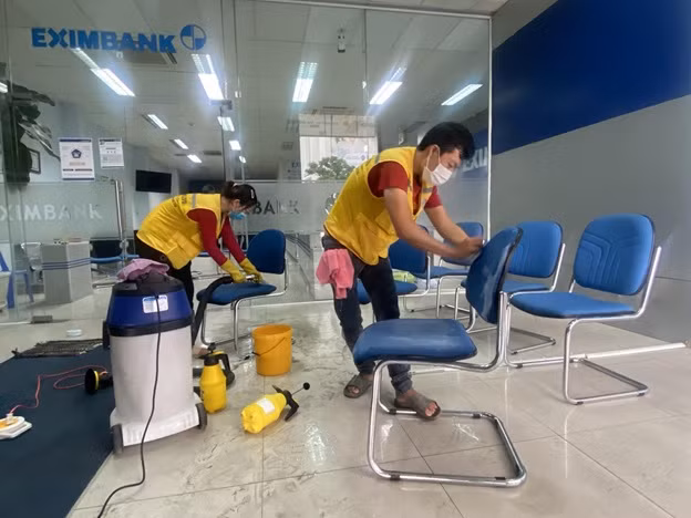 Dịch vụ giặt ghế sofa tại nhà chuyên nghiệp ở Đà Nẵng DONNHADANANG.VN