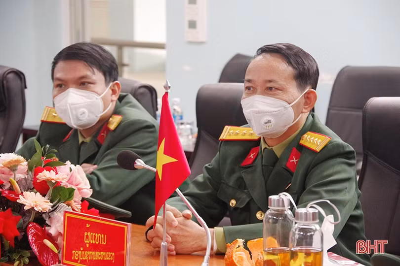 Cất bốc được 6 hài cốt liệt sĩ quân tình nguyện và chuyên gia hy sinh ở Lào