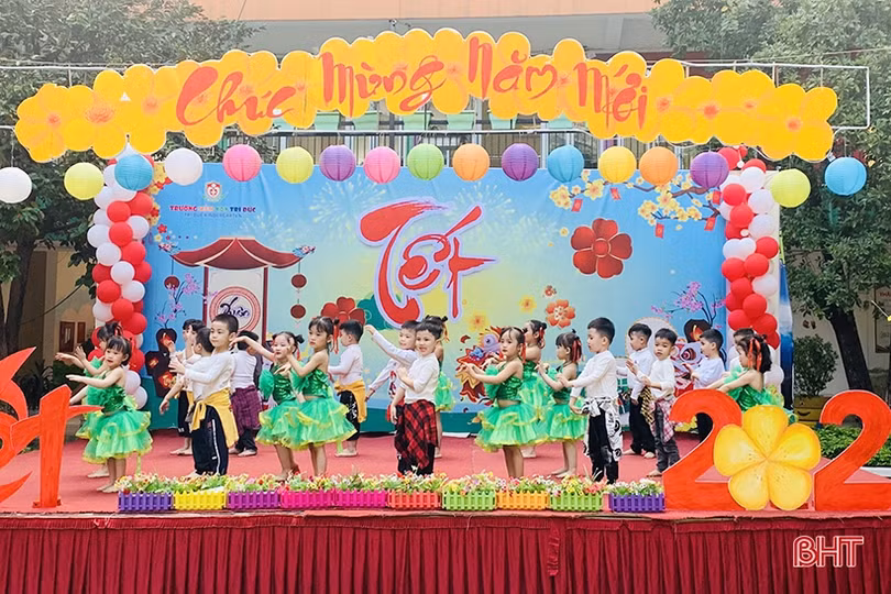 Bé Mầm non Trí Đức rộn ràng đón Xuân Nhâm Dần