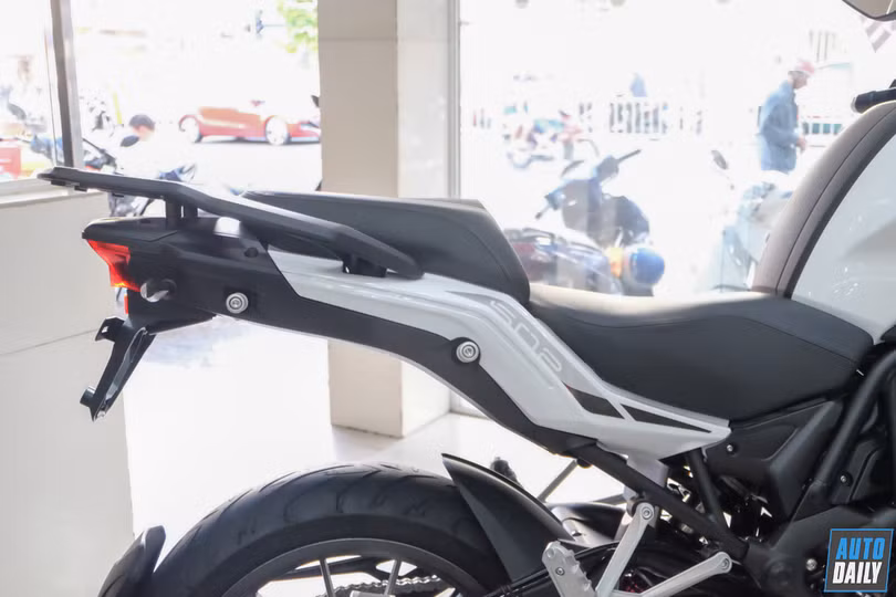 Cận cảnh Benelli TRK 502 2020 đầu tiên tại Việt Nam