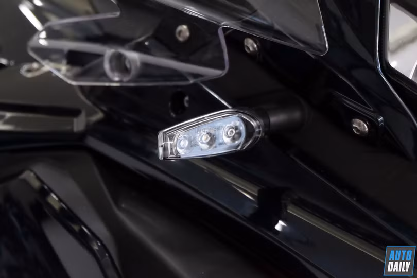 Cận cảnh Benelli TRK 502 2020 đầu tiên tại Việt Nam