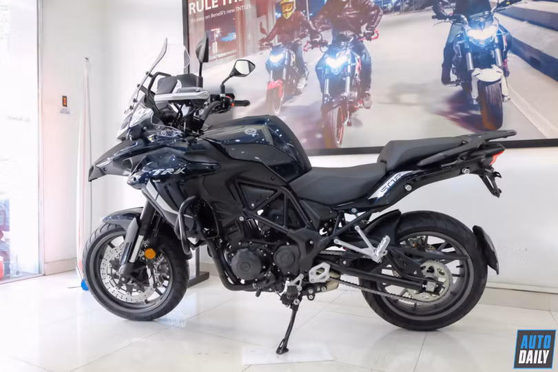 Cận cảnh Benelli TRK 502 2020 đầu tiên tại Việt Nam
