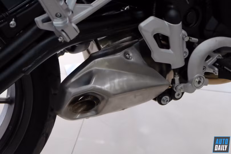 Cận cảnh Benelli TRK 502 2020 đầu tiên tại Việt Nam