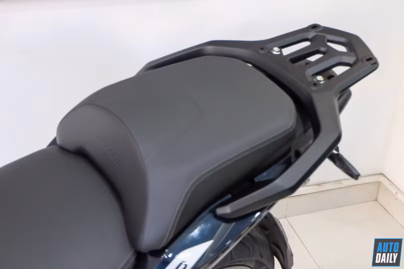 Cận cảnh Benelli TRK 502 2020 đầu tiên tại Việt Nam