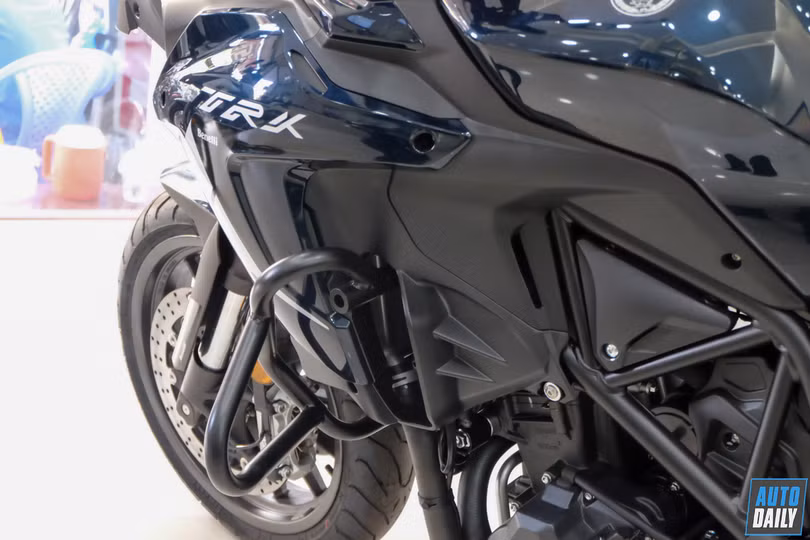 Cận cảnh Benelli TRK 502 2020 đầu tiên tại Việt Nam