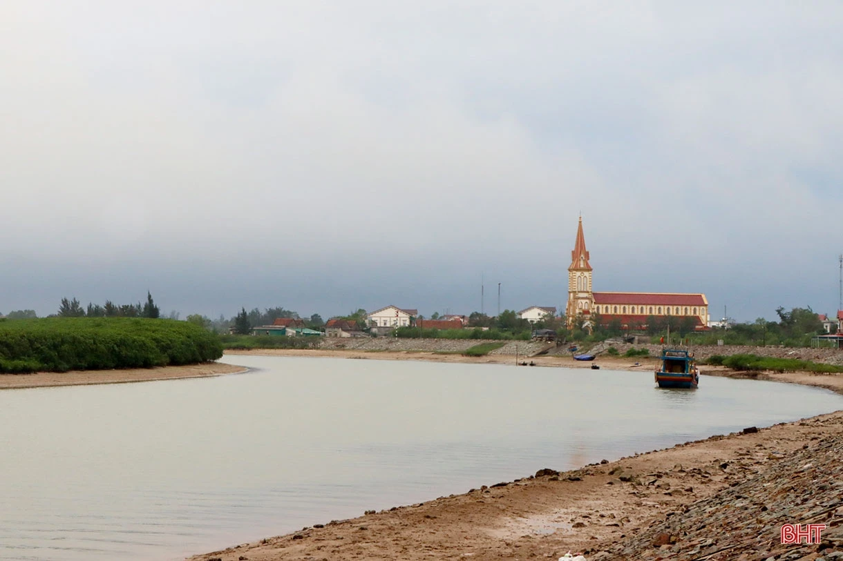 Học Bác, trưởng thôn vùng giáo 22 năm cùng người dân xây “miền quê đáng sống”