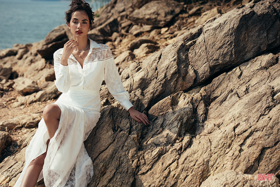 Hồ Kẻ Gỗ, biển Thiên Cầm đẹp lạ trong bộ ảnh thời trang