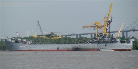 Việt Nam tăng hạn sử dụng thành công tàu đổ bộ Mỹ
