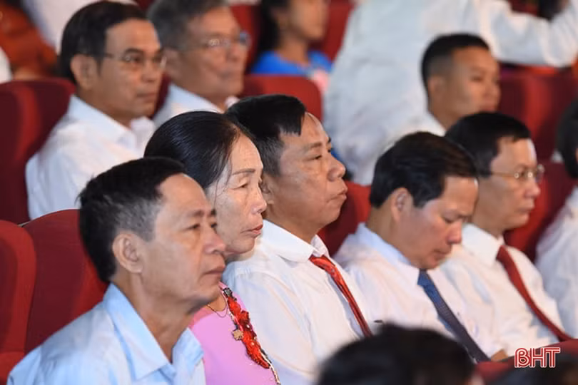 Phó Thủ tướng Vương Đình Huệ dự Hội nghị Tổng kết 10 năm xây dựng nông thôn mới Hà Tĩnh