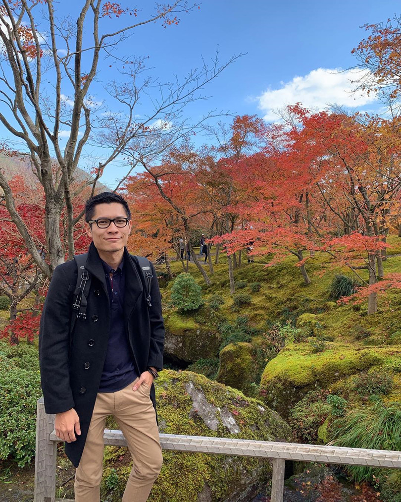 Rừng lá phong đỏ rợp trời thu Nhật Bản