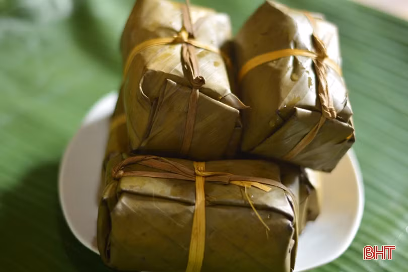 “Bánh tày Voi” - đặc sản nhất định phải ăn khi về Kỳ Anh