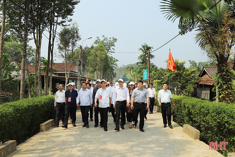 Hà Tĩnh chuyển trọng tâm xây dựng nông thôn mới từ chiều rộng sang chiều sâu ảnh 12 Hà Tĩnh chuyển trọng tâm xây dựng nông thôn mới từ chiều rộng sang chiều sâu