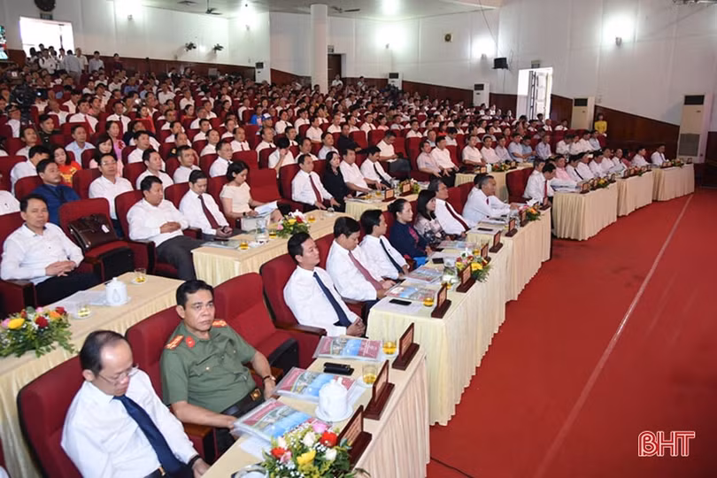 Phó Thủ tướng Vương Đình Huệ dự Hội nghị Tổng kết 10 năm xây dựng nông thôn mới Hà Tĩnh