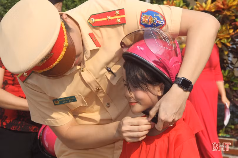 Hơn 420 học sinh nông thôn được tuyên truyền Luật Giao thông đường bộ