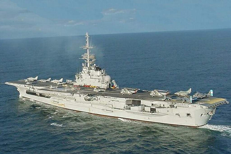 Brazil bán thanh lý tàu sân bay cực mạnh với giá chỉ... 1,275 triệu USD