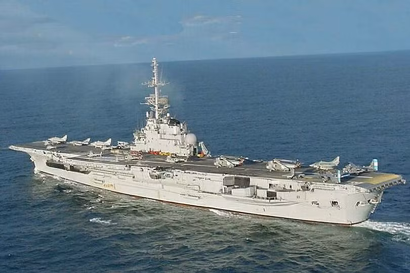 Brazil bán thanh lý tàu sân bay cực mạnh với giá chỉ... 1,275 triệu USD