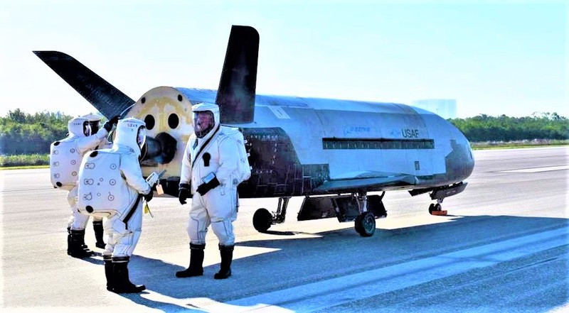 x-37b - máy bay vũ trụ tuyệt mật bí ẩn của mỹ hình 3 X-37B - máy bay vũ trụ tuyệt mật bí ẩn của Mỹ