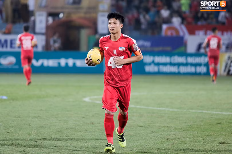 Hồng Lĩnh Hà Tĩnh và bài toán nhân sự cho V.League