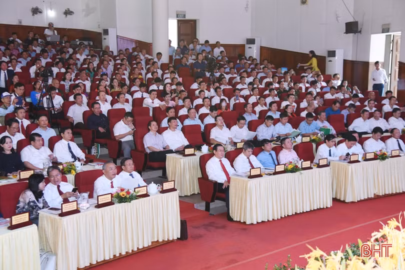 Phó Thủ tướng Vương Đình Huệ dự Hội nghị Tổng kết 10 năm xây dựng nông thôn mới Hà Tĩnh