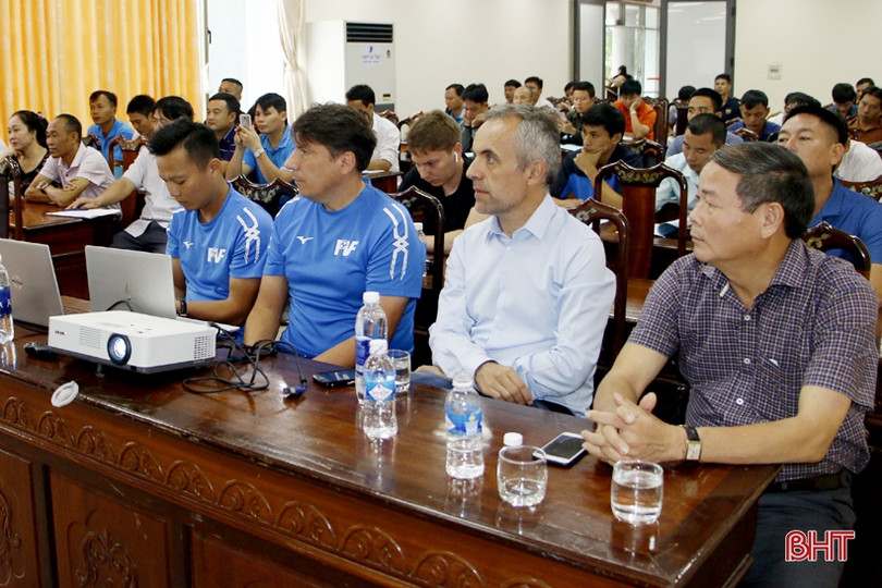 PVF tập huấn nghiệp vụ bóng đá cho cán bộ văn hóa thể thao cơ sở tại Hà Tĩnh