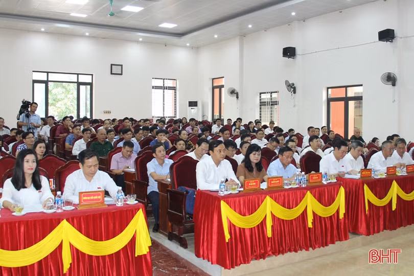 Phó Thủ tướng Vương Đình Huệ: Nghiên cứu đấu nối sử dụng nước kênh Ngàn Trươi - Cẩm Trang cho huyện Vũ Quang