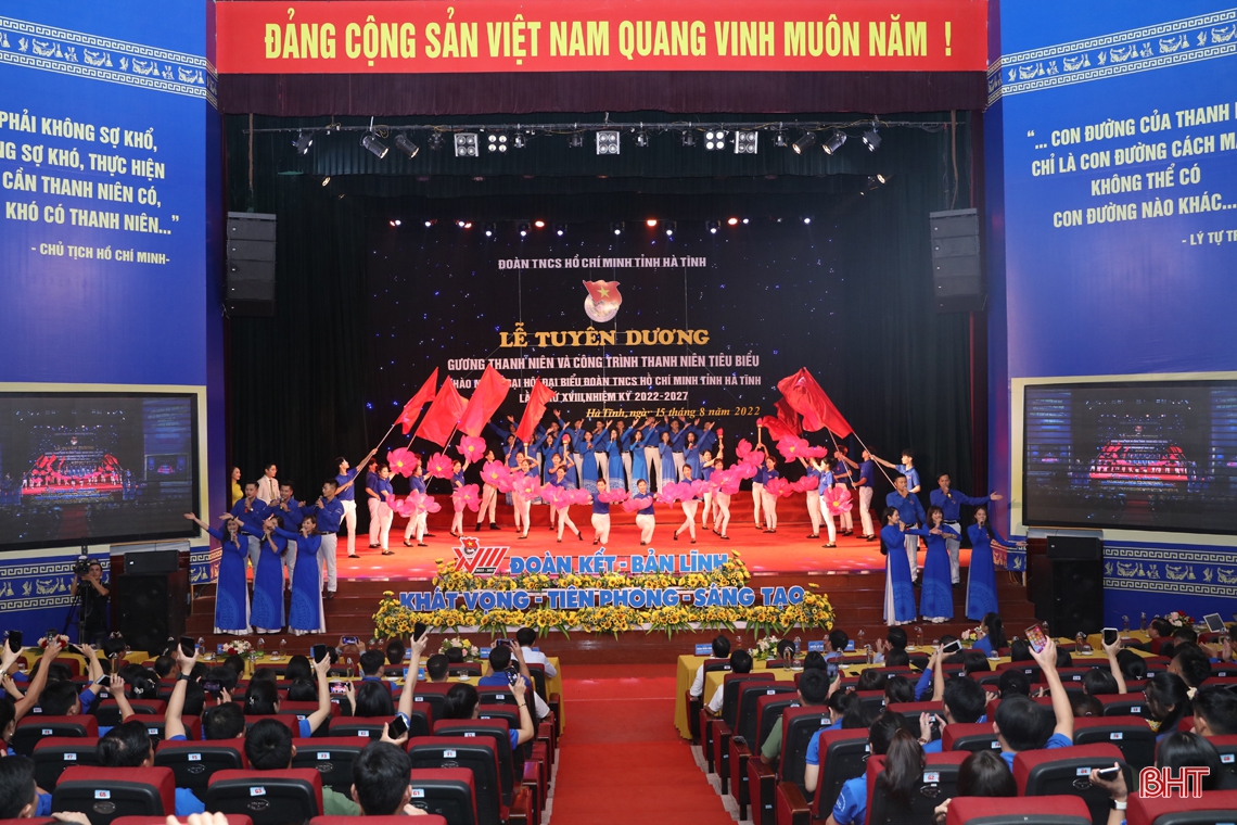 Tỉnh đoàn Hà Tĩnh tuyên dương 42 gương thanh niên và công trình tiêu biểu