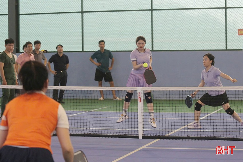 Giải Pickleball do Công đoàn Khối Đảng tổ chức (ngày 12/4/2025) đã để lại nhiều dấu ấn tốt đẹp. Giải Pickleball do Công đoàn Khối Đảng tổ chức (ngày 12/4/2025) đã để lại nhiều dấu ấn tốt đẹp.