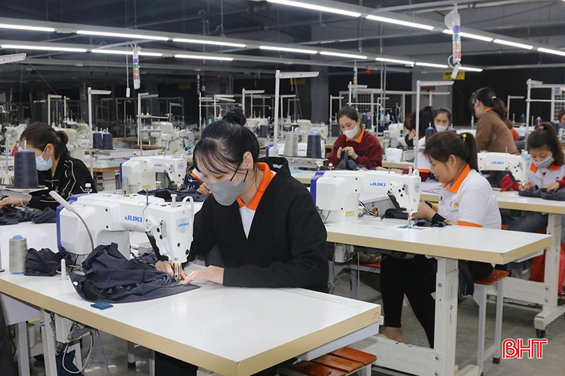 Công ty CP May Five Star Hà Tĩnh đã hoạt động trở lại sau một thời gian tạm dừng sản xuất, kinh doanh. bqbht_br_2-6293.jpg