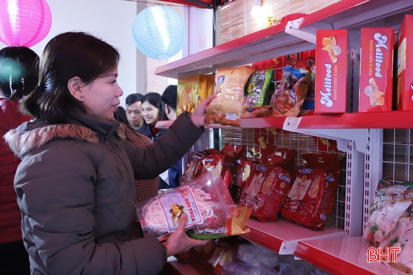 2.000 đoàn viên, người lao động Hà Tĩnh sẽ được mua hàng miễn phí trên &quot;Chợ tết Công đoàn&quot; 2025.