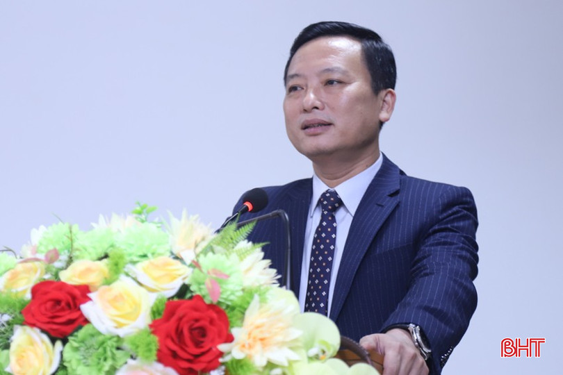 Giám đốc Sở TT&TT Đậu Tùng Lâm phát biểu tại hội nghị. bqbht_br_13.jpg