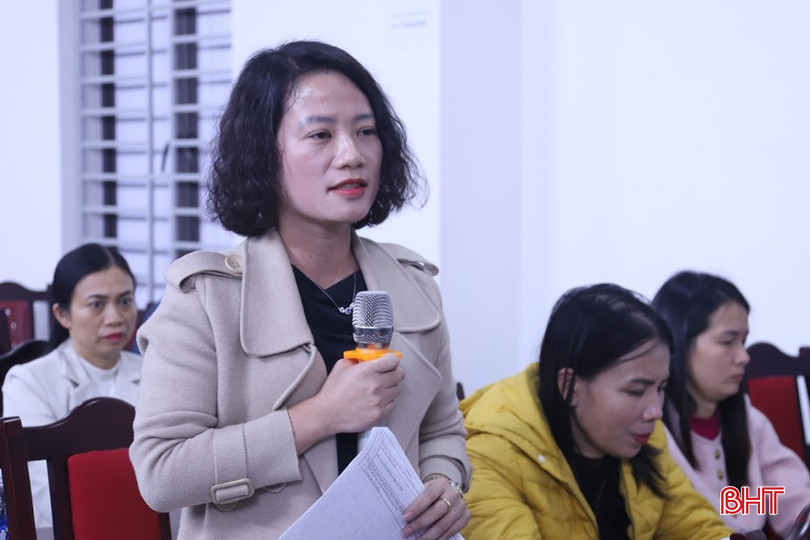 Trưởng phòng Văn hóa - Thông tin huyện Đức Thọ Lê Thị Huyền Trang đề xuất cần có giải pháp nâng cao trình độ chuyên môn cho đội ngũ phụ trách công nghệ, thông tin của các ban, ngành. bqbht_br_2.jpg