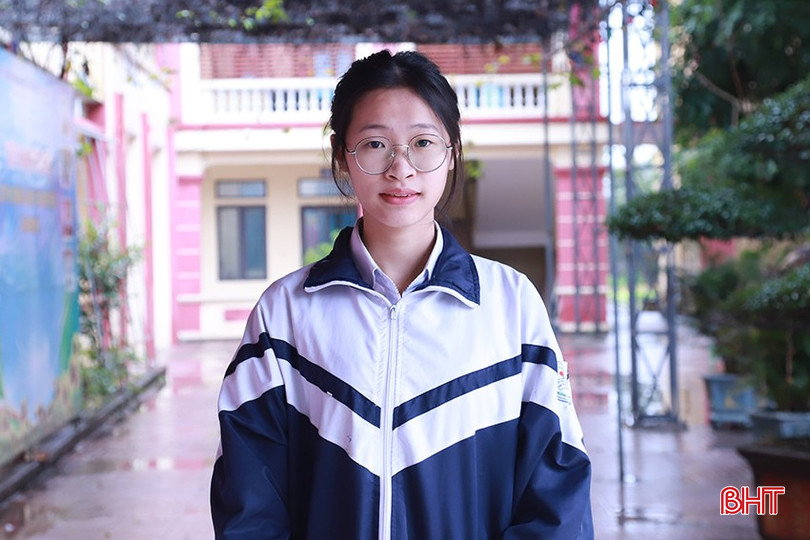 Em Cao Diễm Hằng - nữ sinh học giỏi, đam mê hoạt động phong trào. bqbht_br_1.jpg