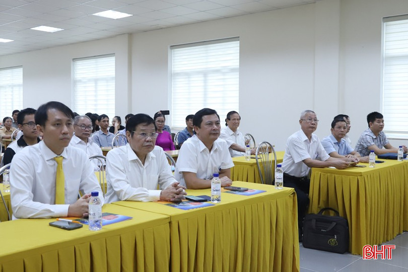 Đại biểu tham dự chương trình. 1.jpg