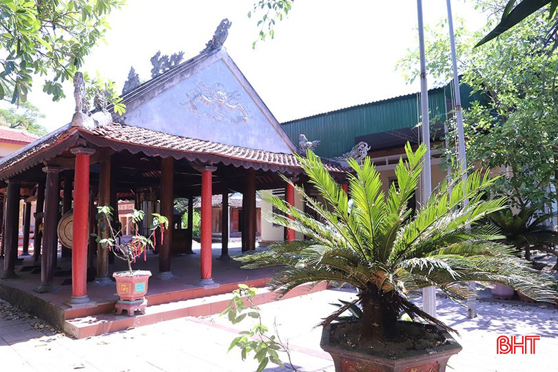 Đình Đỉnh Lự - nơi thành lập chi bộ Đảng đầu tiên ở Can Lộc do đồng chí Hoàng Lạc làm Bí thư. bqbht_br_1.jpg