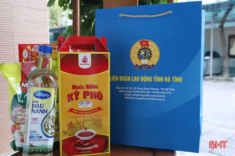 Liên đoàn Lao động tỉnh sẽ trao tặng gần 1.600 suất quà tết cho người lao động khó khăn, trong đó, ưu tiên sử dụng hàng Việt.