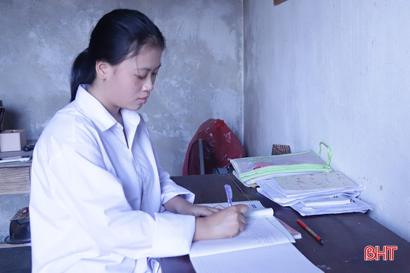 Mỗi học sinh cần rèn ý thức tự giác trong học tập. bqbht_br_1.jpg