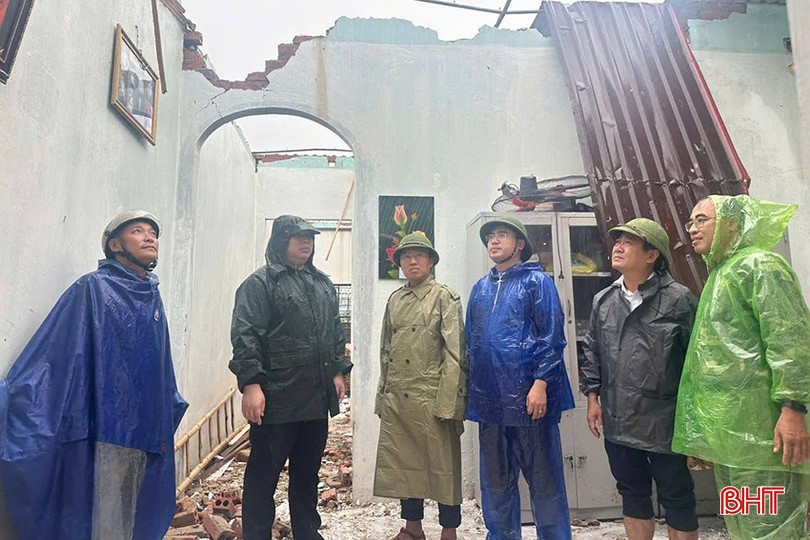 Sau bão, các địa phương, ban ngành tập trung thống kê thiệt hại, giúp người dân khắc phục hậu quả của thiên tai. image-7.jpg