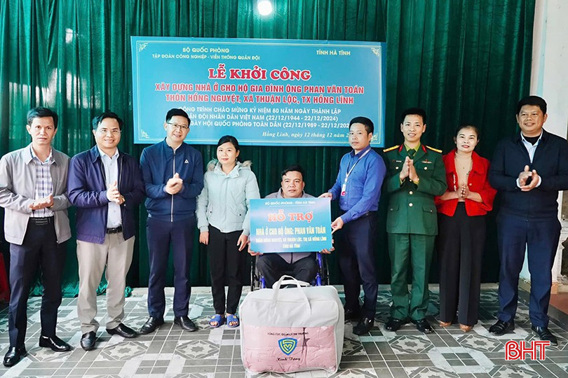 Hàng nghìn căn nhà cho người nghèo đã được xây dựng từ sự chung tay góp sức của cộng đồng. bqbht_br_8.jpg