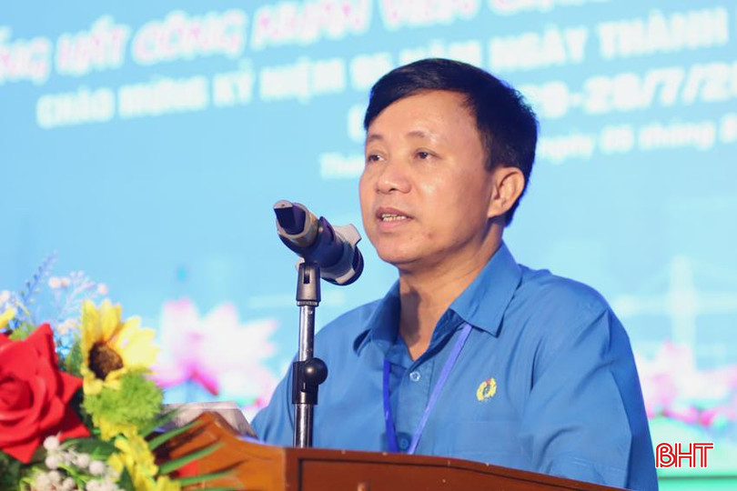Chủ tịch LĐLĐ tỉnh Nguyễn Văn Danh khai mạc liên hoan. 2.jpg