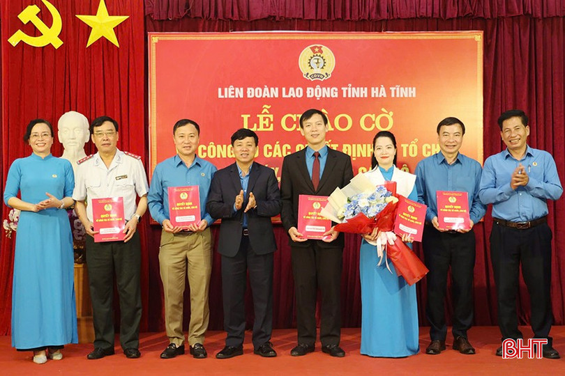 ... và Công đoàn Khối Chính quyền. bqbht_br_3.jpg
