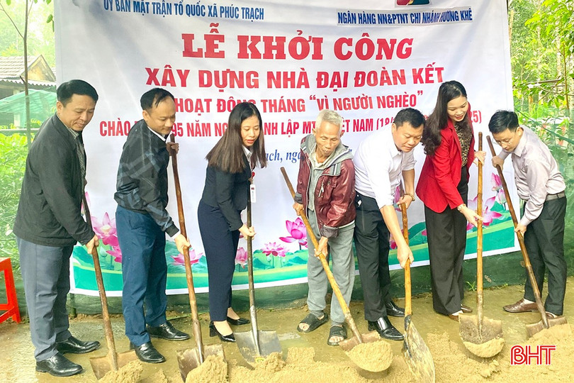 Từ đầu tháng 10 đến nay, xã Phúc Trạch đã khởi công 11 nhà ở cho người dân. bqbht_br_10.jpg