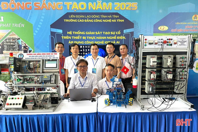 Gian hàng giới thiệu đề tài của Trường Cao đẳng Công nghệ tại "Ngày hội lao động sáng tạo Việt Nam" năm 2025. bqbht_br_8.jpg
