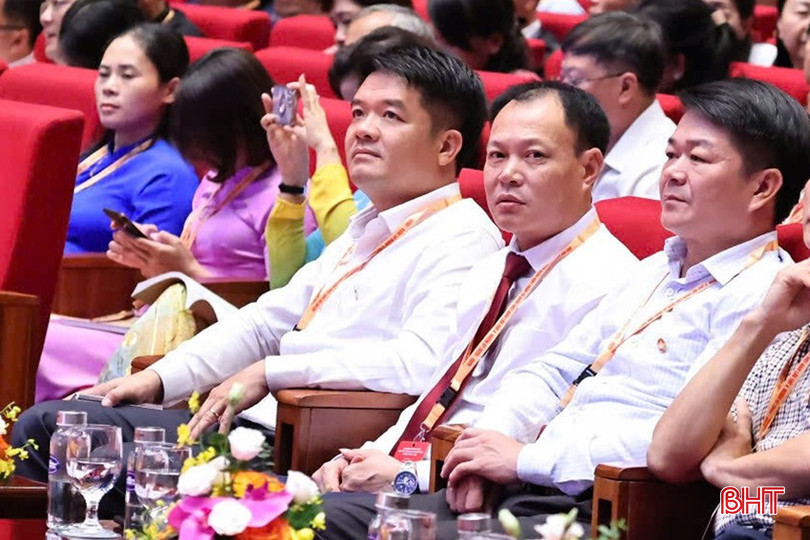 Đoàn đại biểu Hà Tĩnh sẽ tham gia thảo luận, đóng góp ý kiến tại đại hội để đề đạt tâm tư, nguyện vọng của các tầng lớp nhân dân tỉnh nhà. 111-8970.jpg