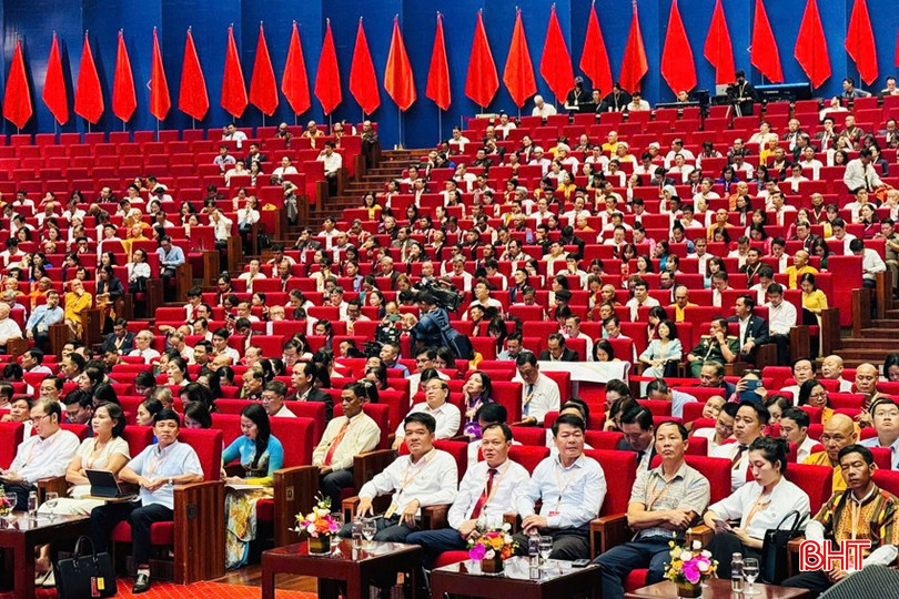 Đoàn đại biểu của Hà Tĩnh tham dự đại hội. 4-2473.jpg