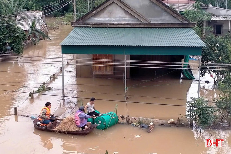 Thôn Sơn Trình, xã Tân Lâm Hương (Thạch Hà) trong trận lũ năm 2020. Ảnh tư liệu. 8.jpg