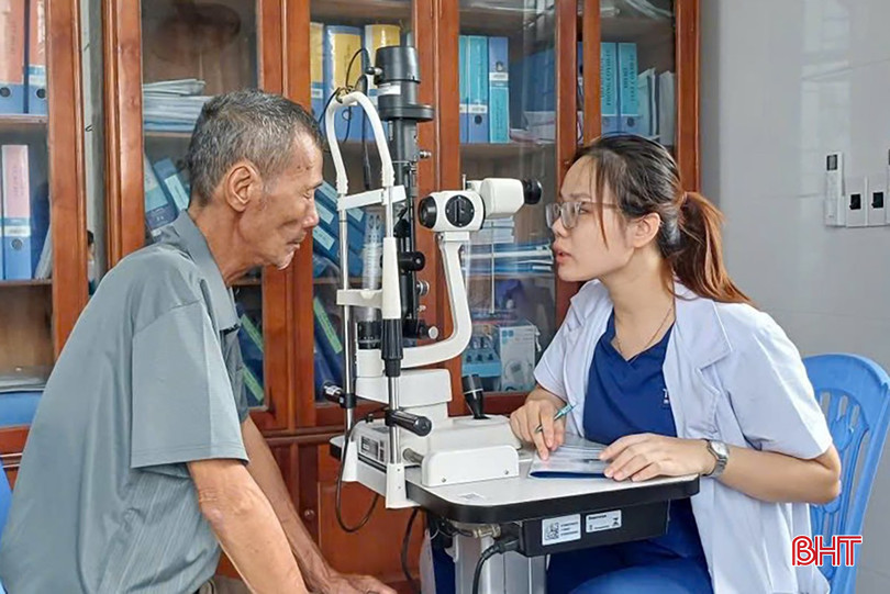 Hội Người cao tuổi xã Mai Phụ tổ chức chương trình khám sức khỏe cho hội viên. bqbht_br_6.jpg