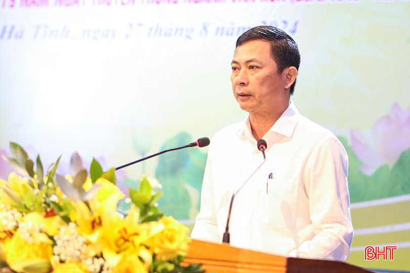Phó Chủ tịch UBND tỉnh Lê Ngọc Châu - Trưởng ban Chỉ đạo “Phong trào toàn dân đoàn kết xây dựng đời sống văn hóa” và công tác gia đình tỉnh phát biểu tại lễ khai mạc. a4.jpg