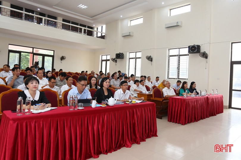 Đại biểu tham dự hội nghị. aimg-3413-1077.jpg