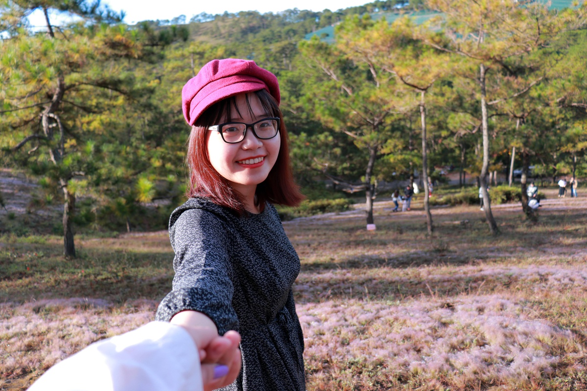 Check-in đồi cỏ hồng Đà Lạt ngày chớm đông